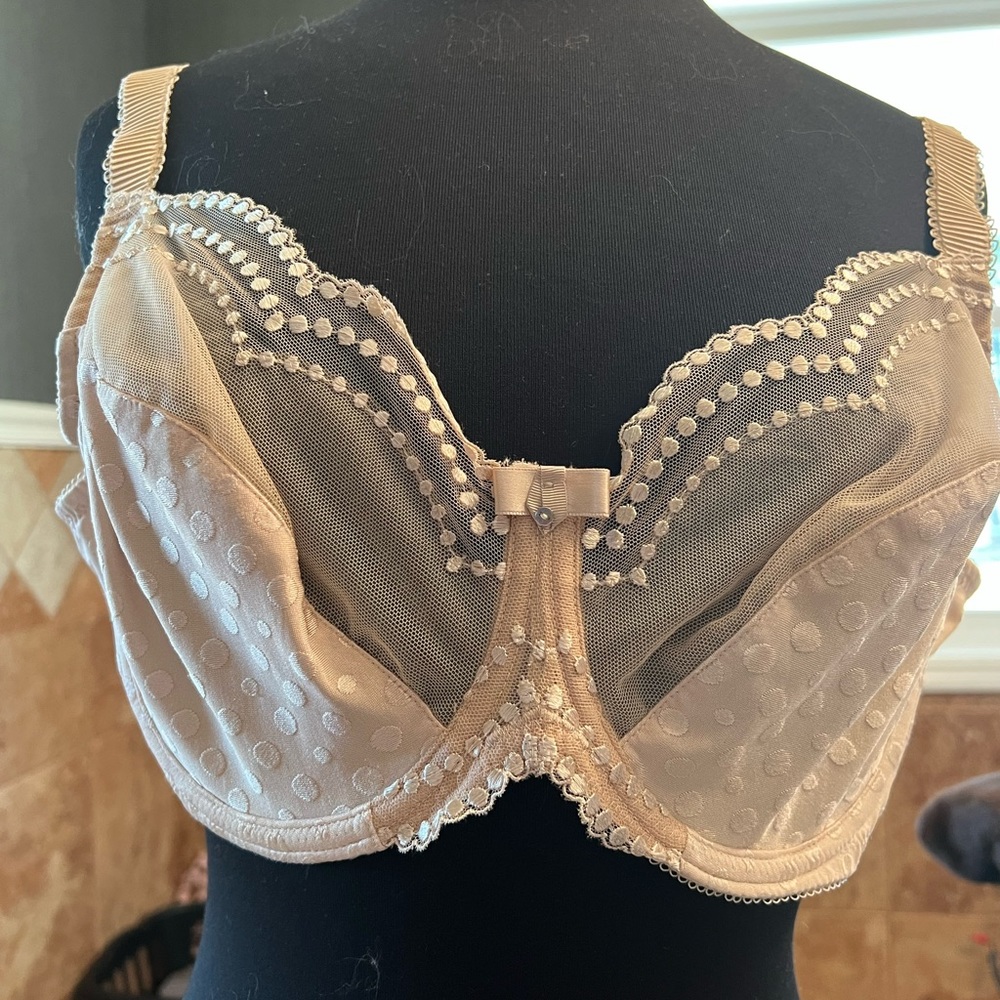 Wacoal bras 38DD tan